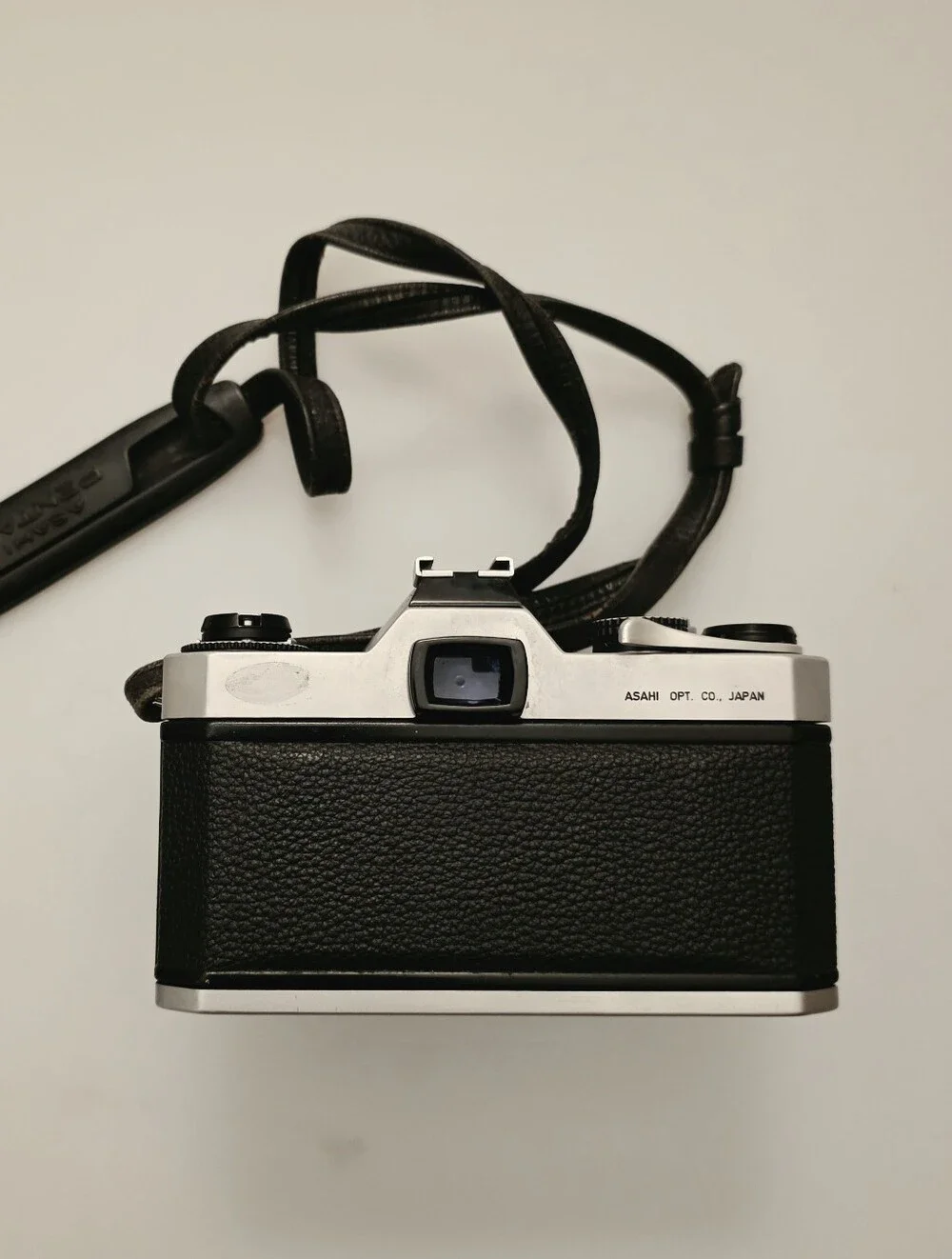 Asahi Pentax Spotmatic F 35mm Film Camera with Black Telephoto Lens